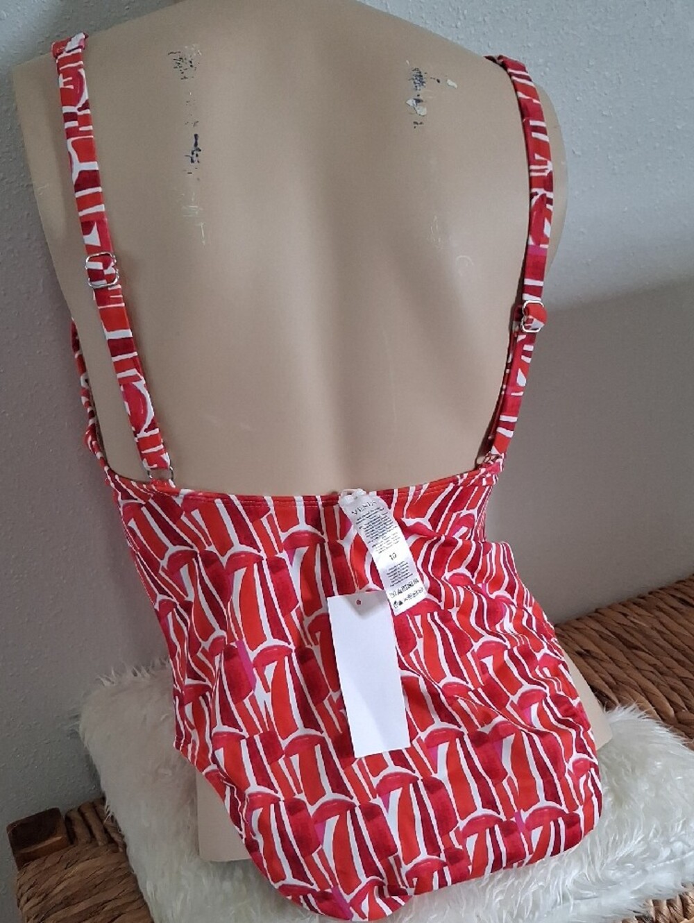 VENUS Red and White Geometric Swimwear - Picture 4 of 7
